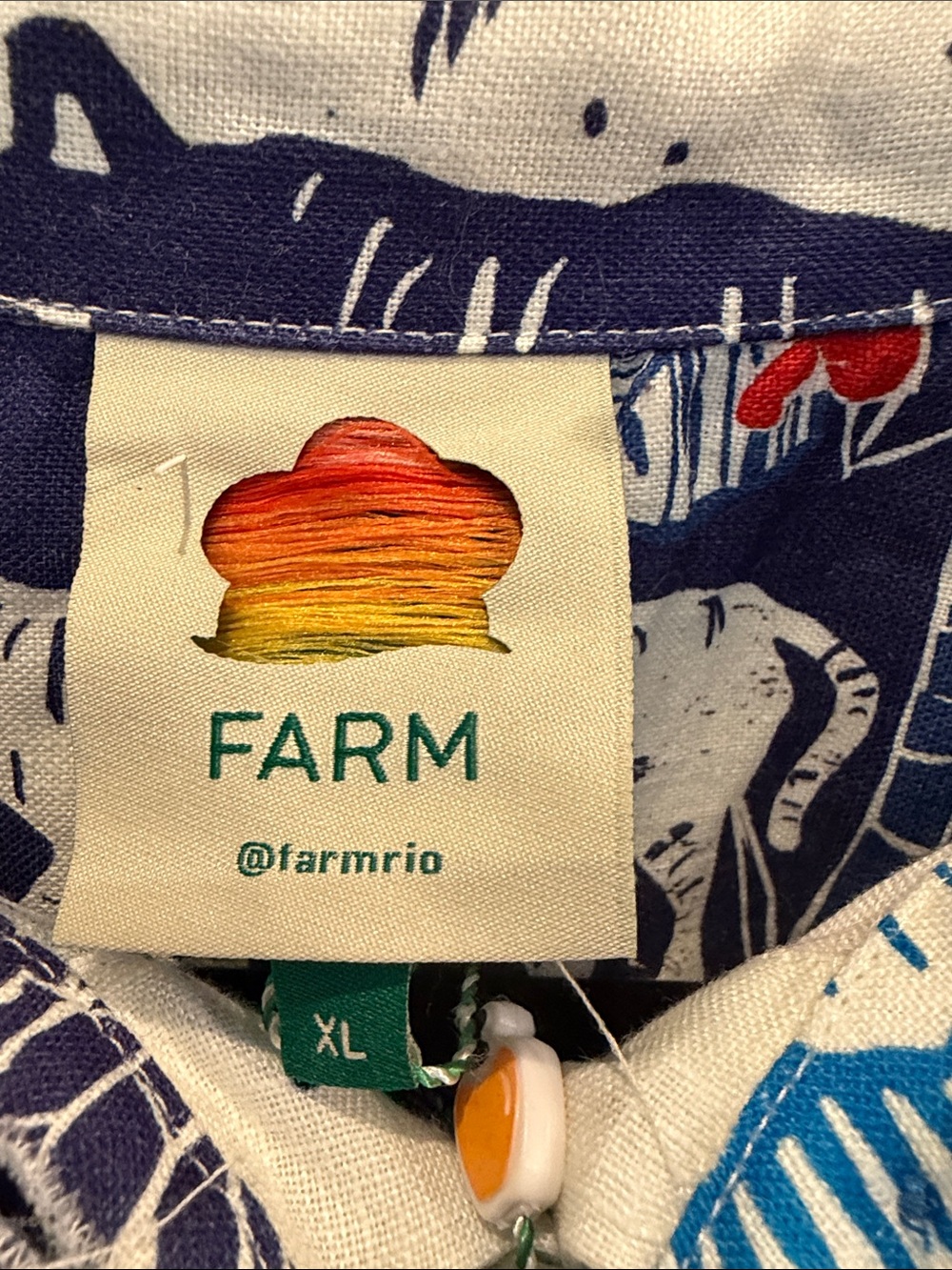 Farm rio Tropical Print Button-Up jumper nwt ptp 26 length 35 rare pattern!!! - Picture 8 of 10